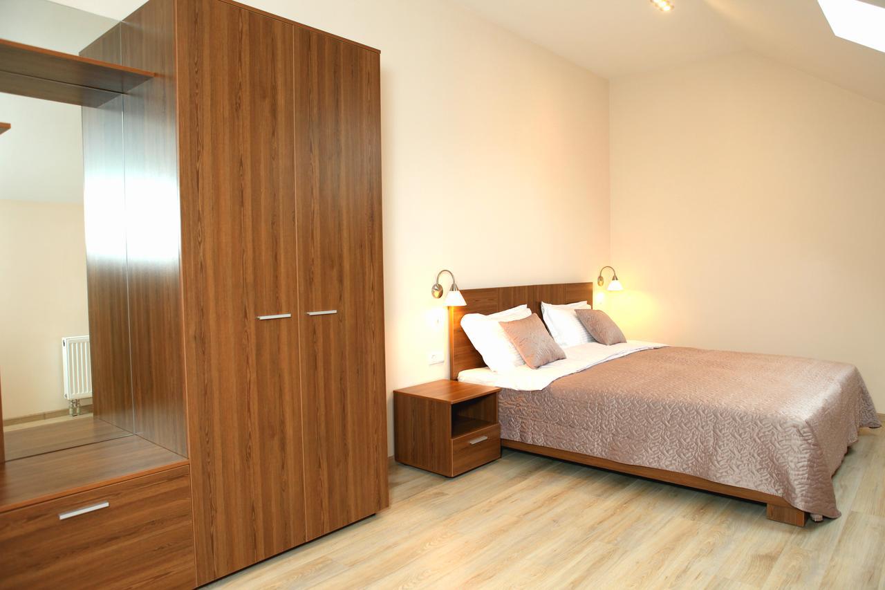 Sky Hotel Dnipro Exterior photo