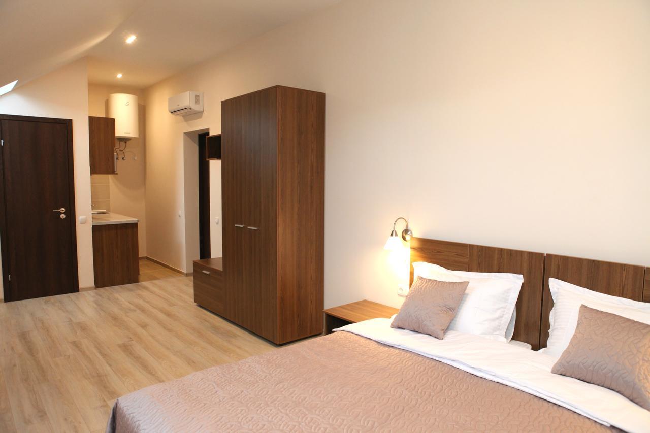 Sky Hotel Dnipro Exterior photo